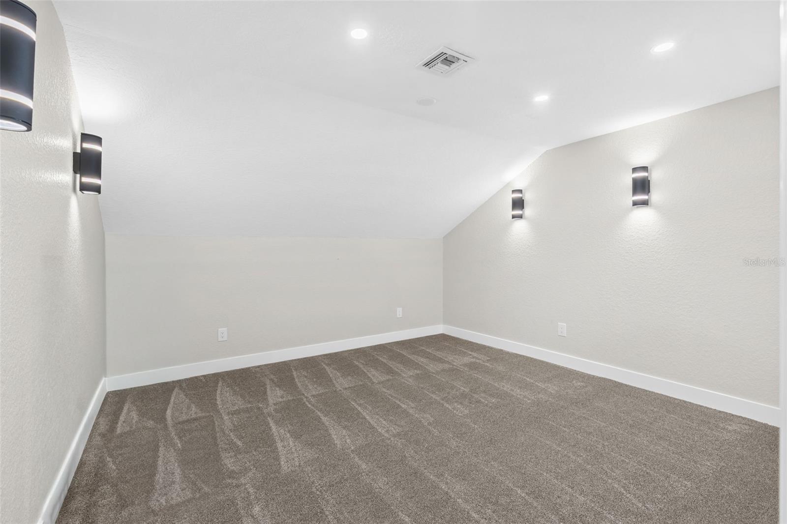 2540 HEMPEL COVE CT