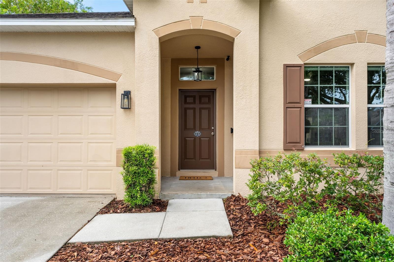 1586 ROSEDOWNE WAY