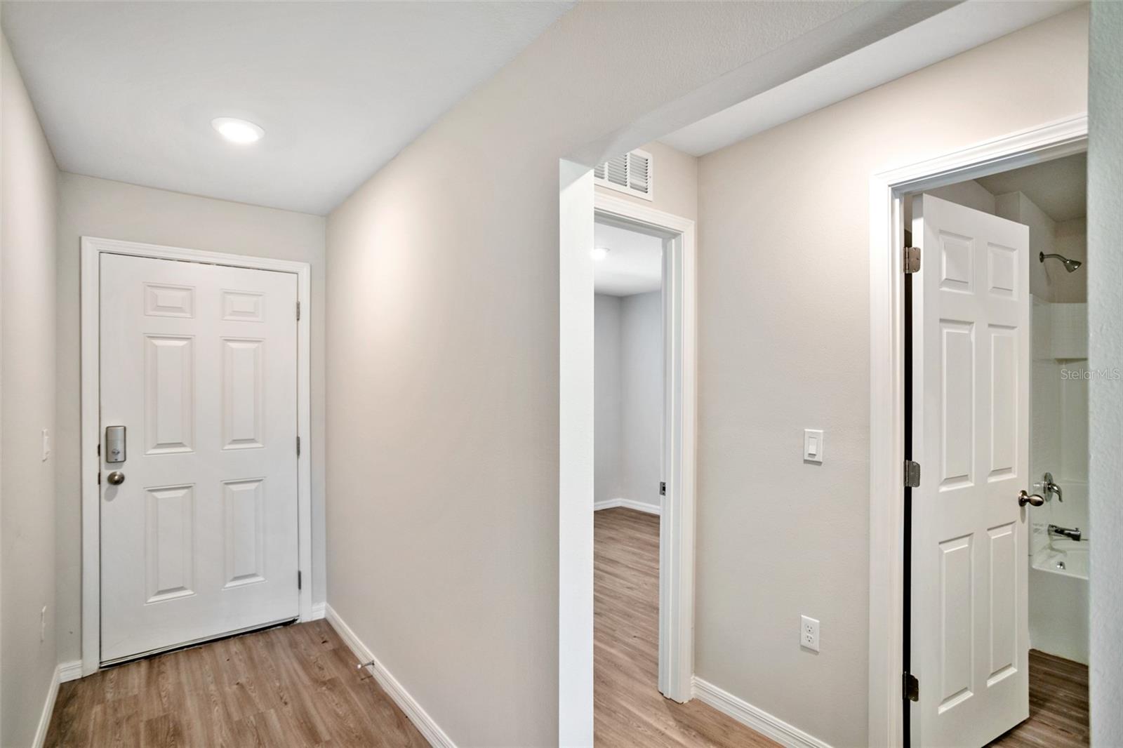 6 UNION CT
