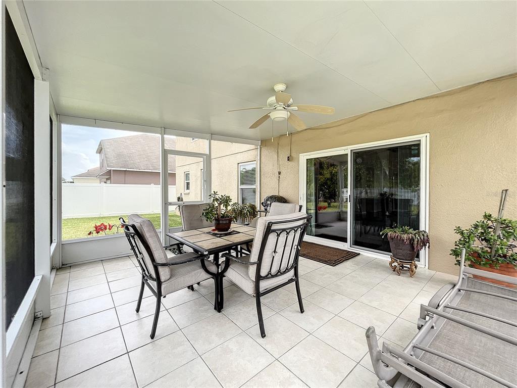 1135 HACIENDA CIR