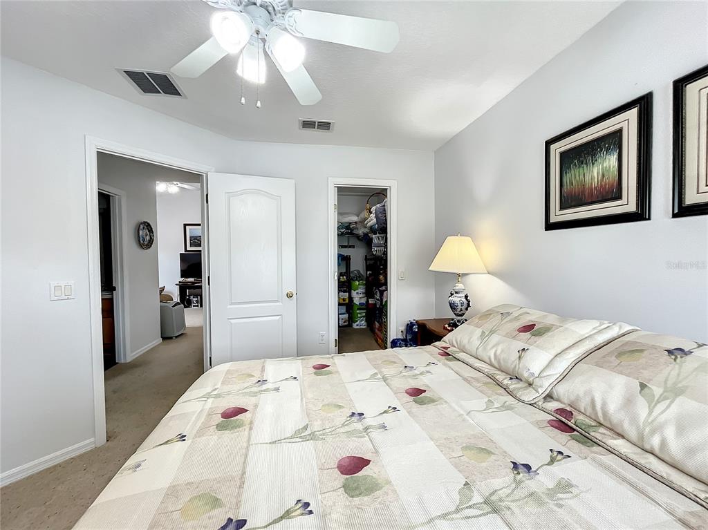 1135 HACIENDA CIR