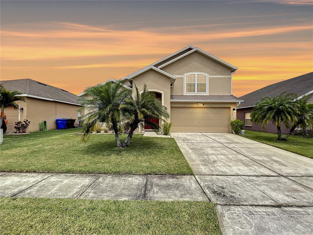 1135 HACIENDA CIR