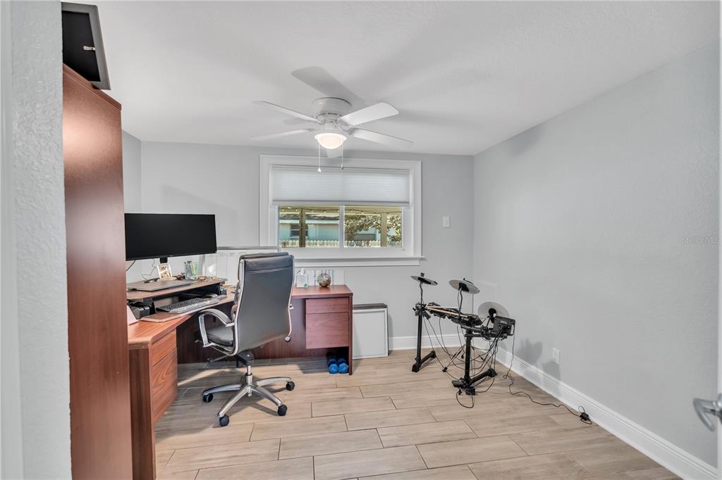 126 DAVENPORT AVE NE