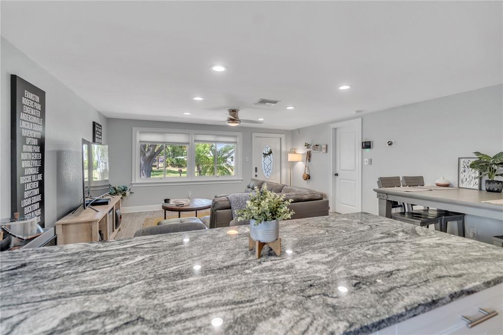 126 DAVENPORT AVE NE