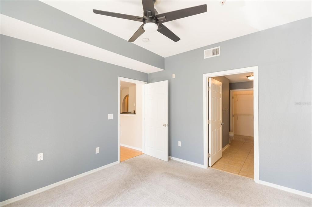 501 KNIGHTS RUN AVE #2106