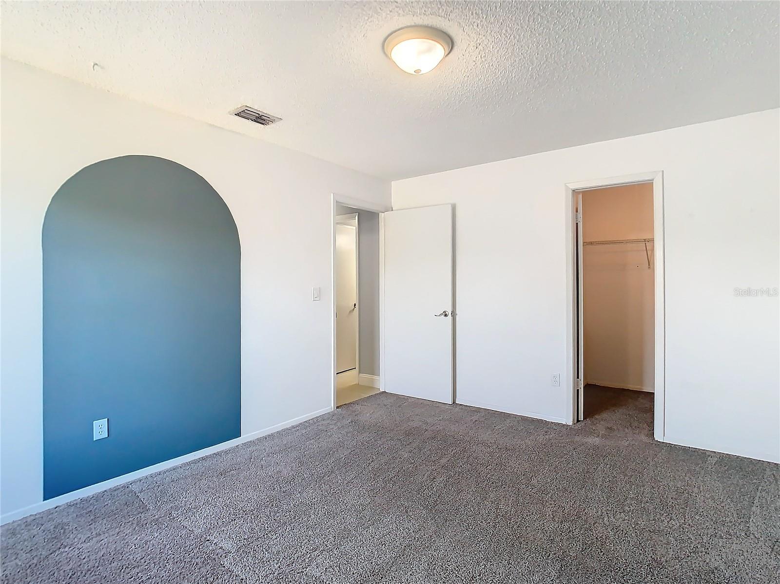 10839 VENICE CIR