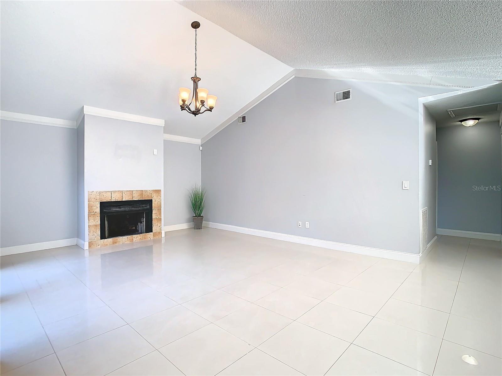 10839 VENICE CIR