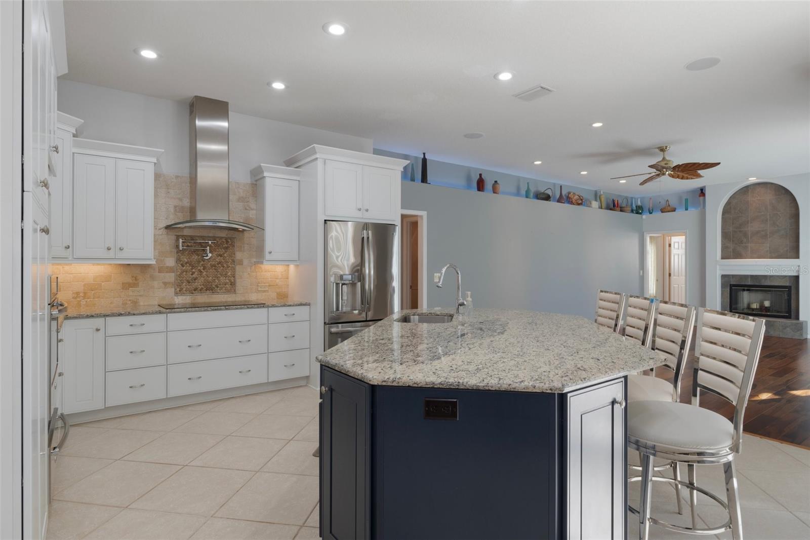 17807 CRYSTAL COVE PL
