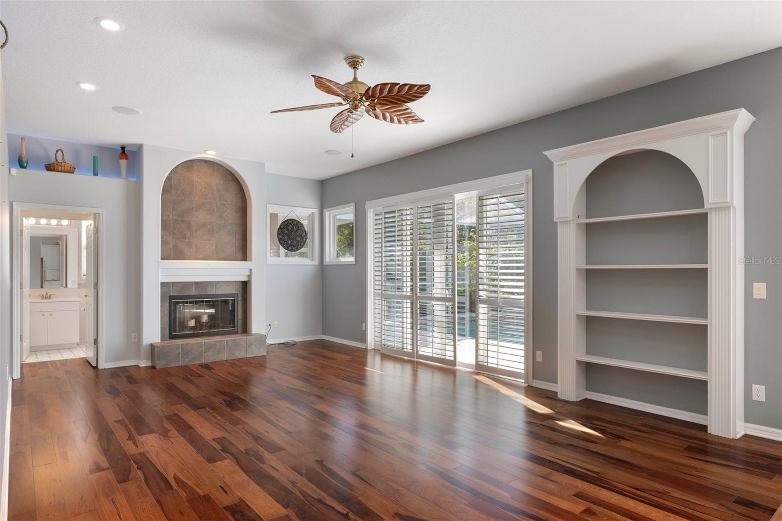 17807 CRYSTAL COVE PL