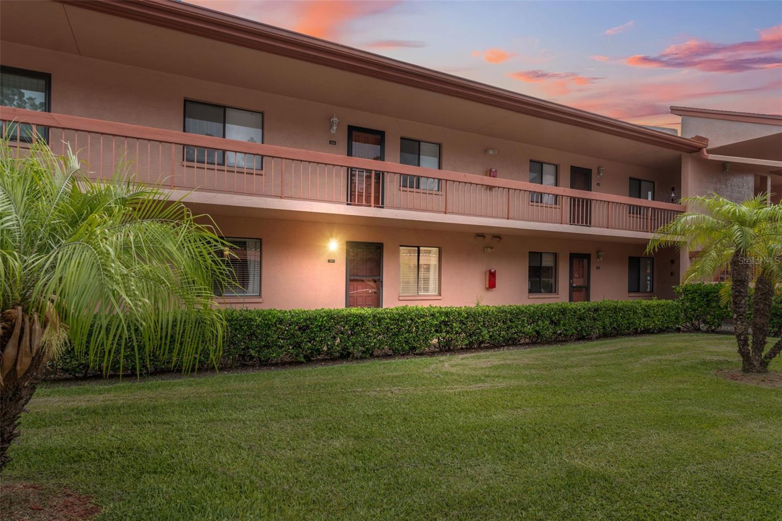 143 LAKESIDE DR #143