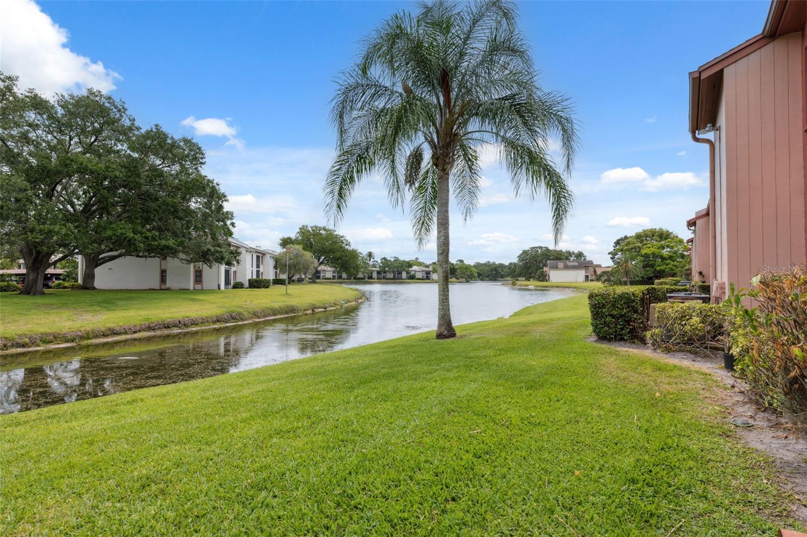 143 LAKESIDE DR #143