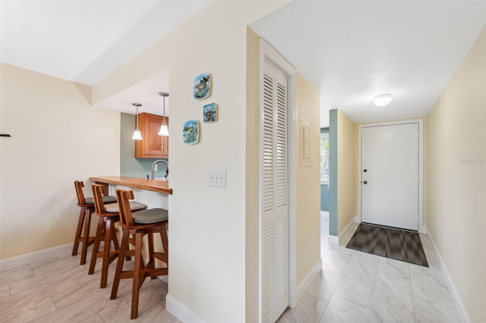 143 LAKESIDE DR #143