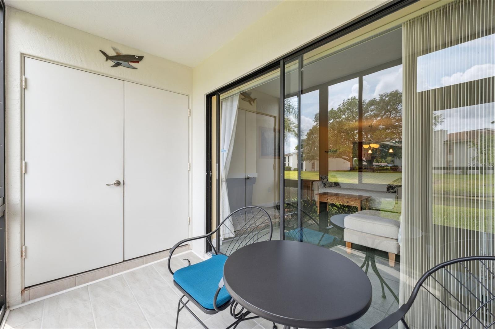 143 LAKESIDE DR #143