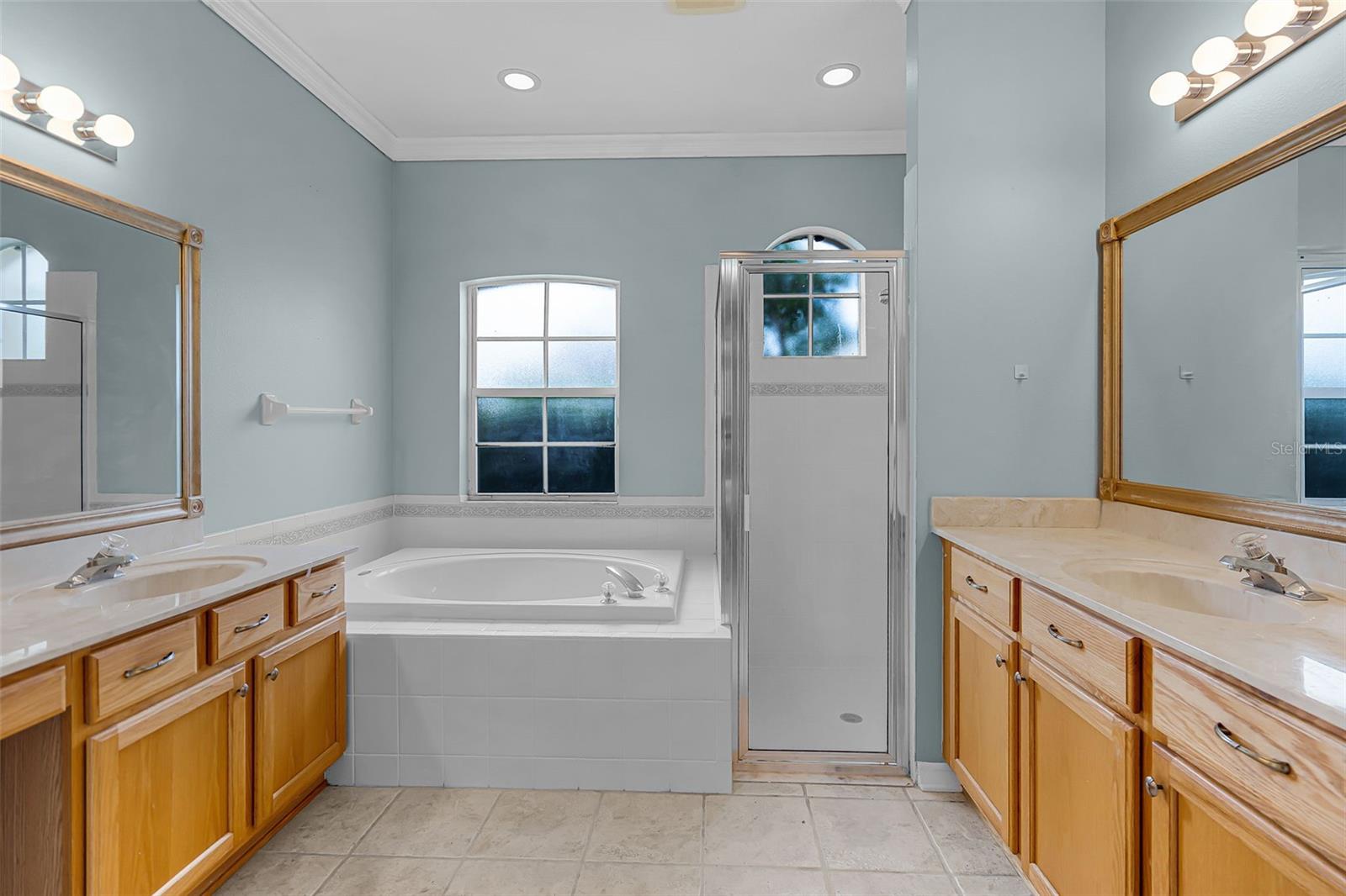 16515 NIKKI LN
