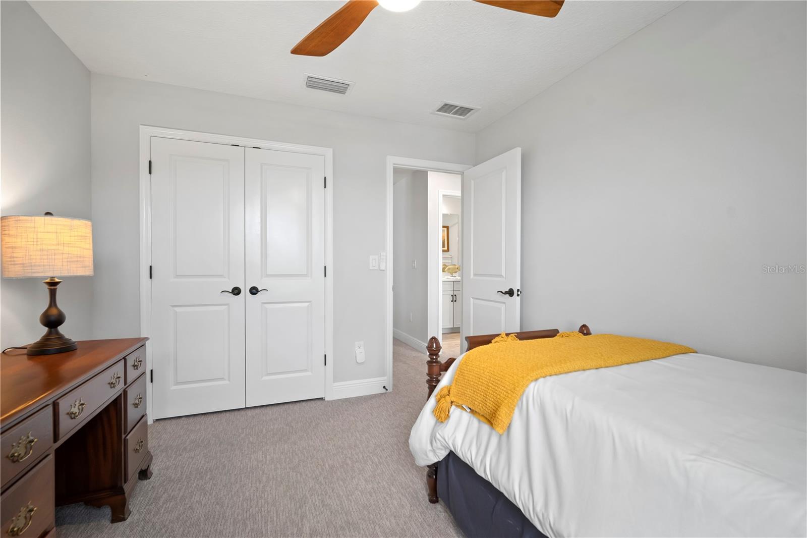 5441 DEL CORONADO DR