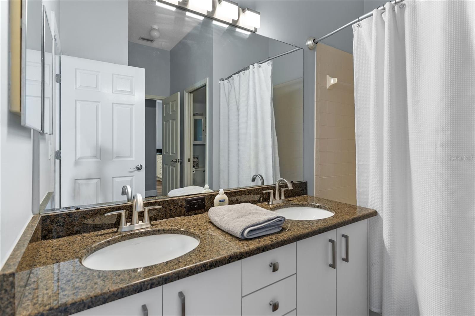 16511 TURNBURY OAK DR