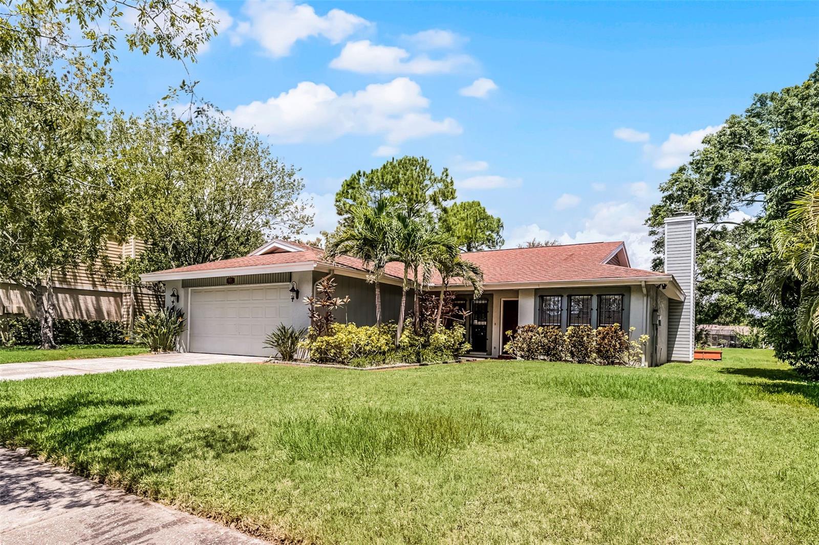 8208 LA SERENA DR
