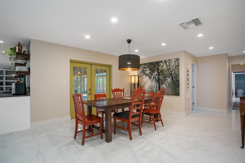 2538 WINNEBAGO CT