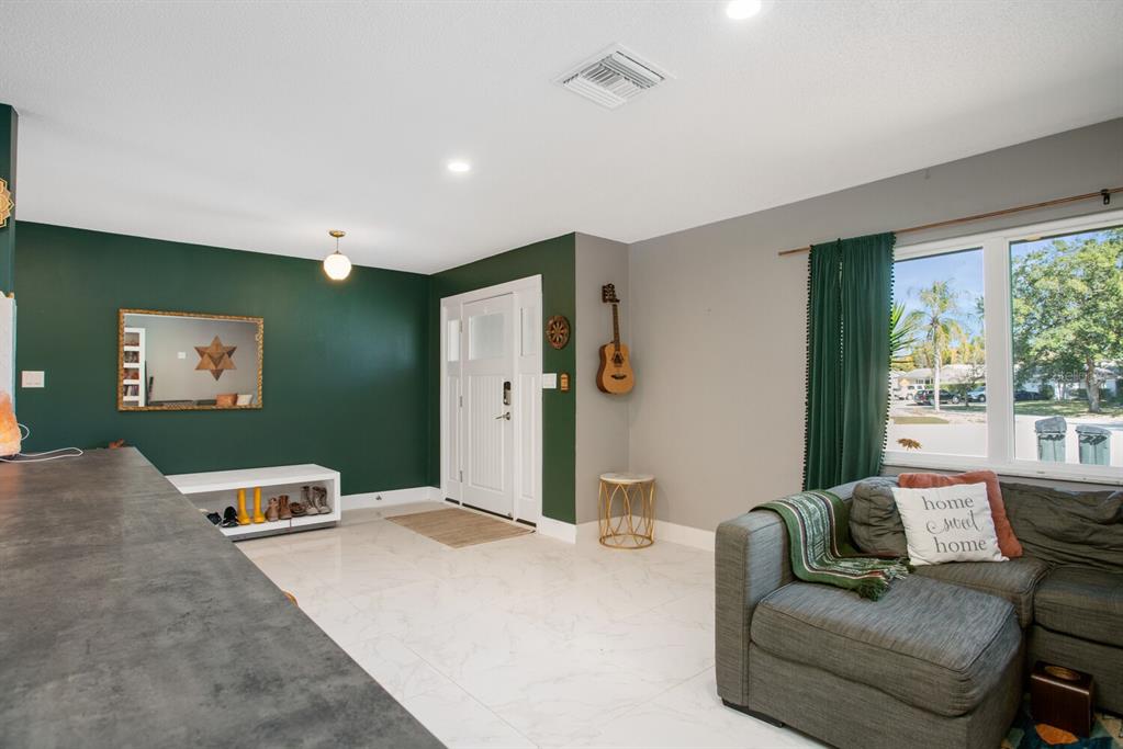 2538 WINNEBAGO CT