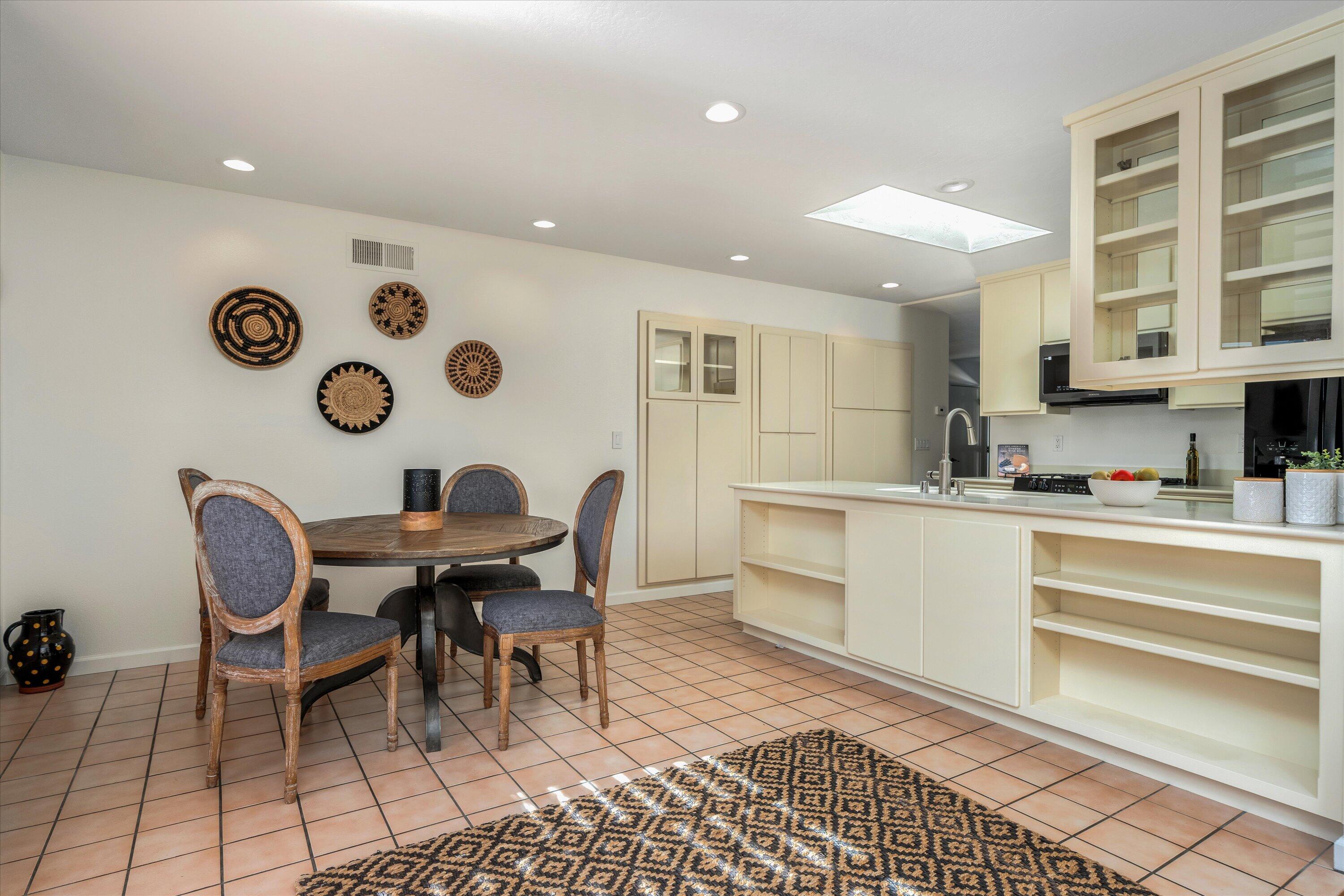 208 Calle Serrento