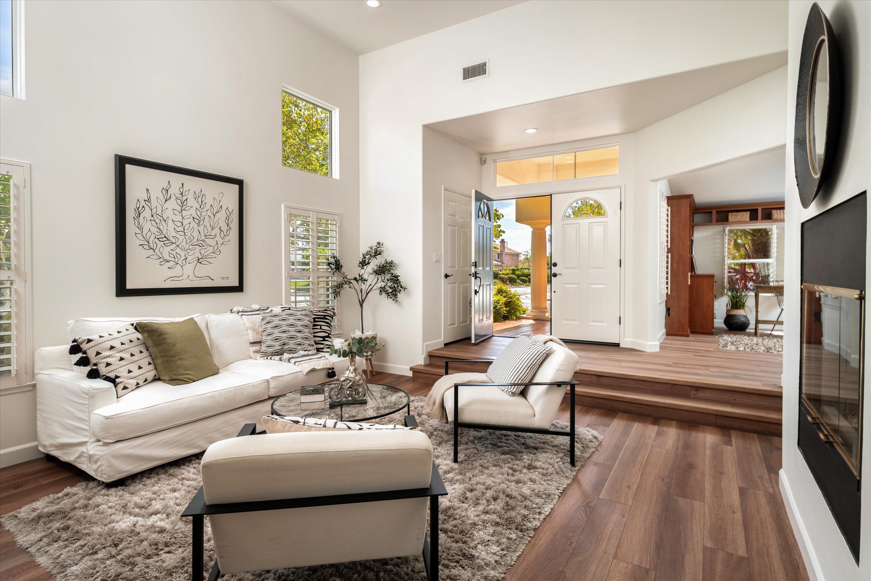 7902 Winchester Circle