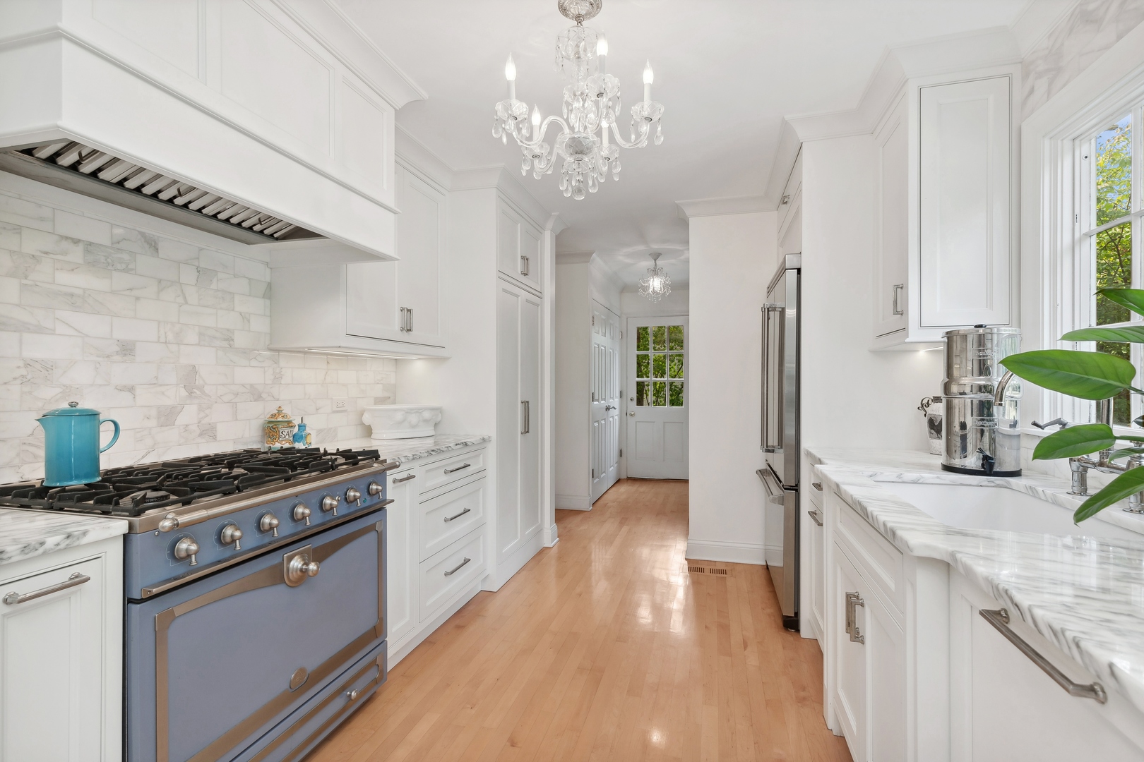 1222 W Deerpath Road