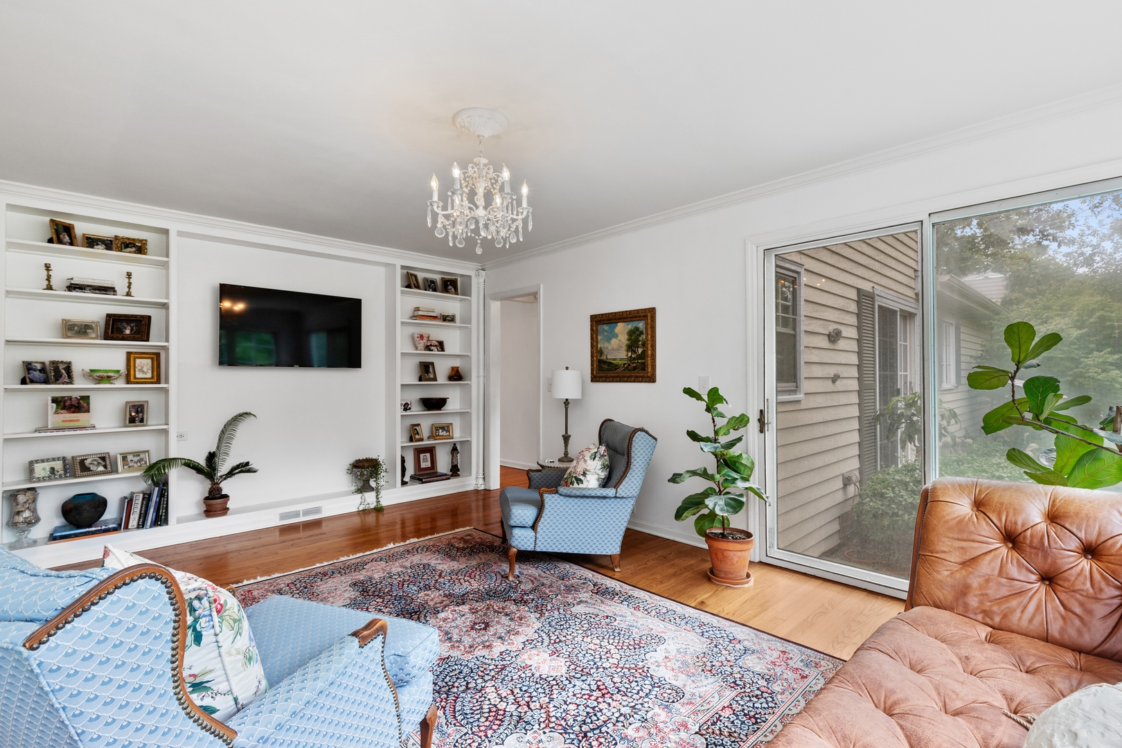 1222 W Deerpath Road