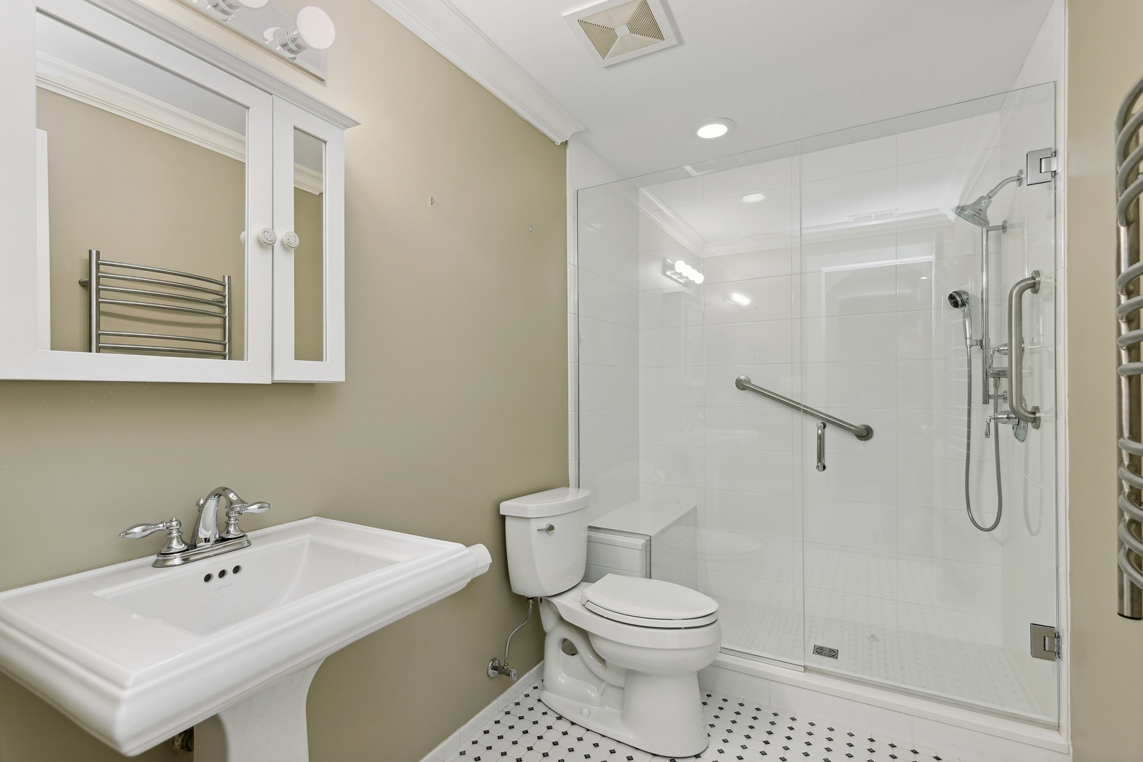 344 E Scranton Avenue