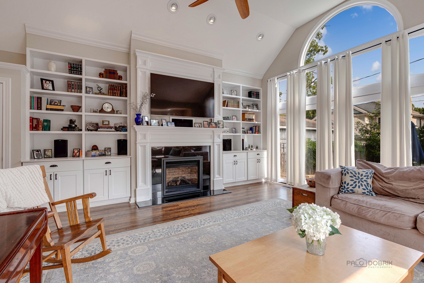 213 E Scranton Avenue