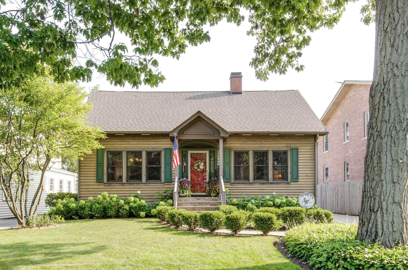 213 E Scranton Avenue