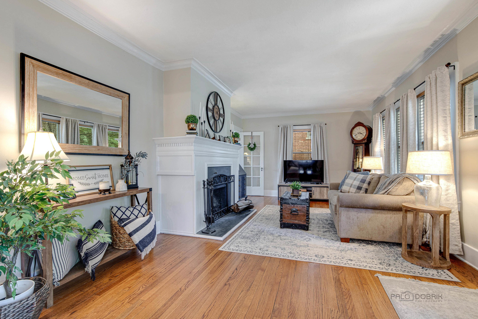 213 E Scranton Avenue