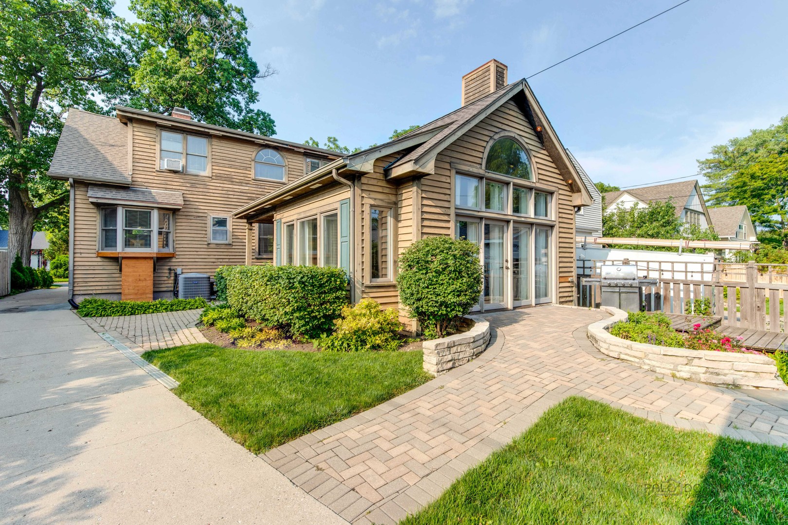 213 E Scranton Avenue