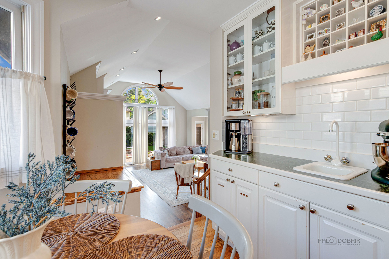 213 E Scranton Avenue