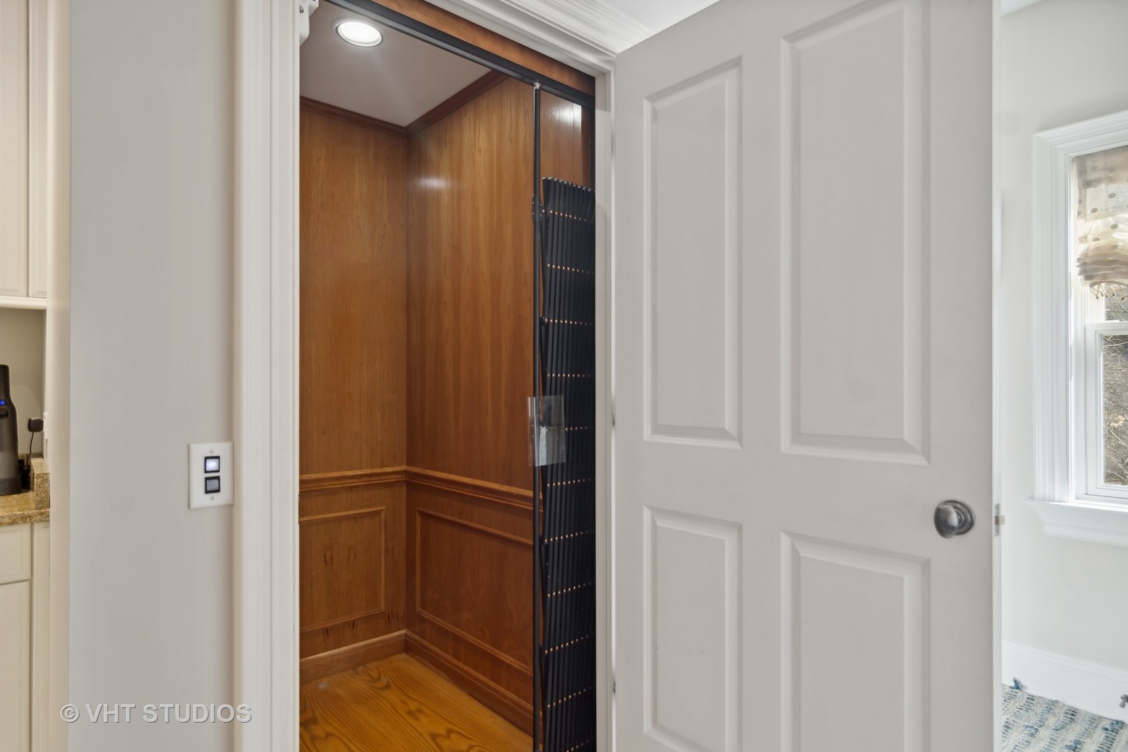 20596 W High Ridge Drive