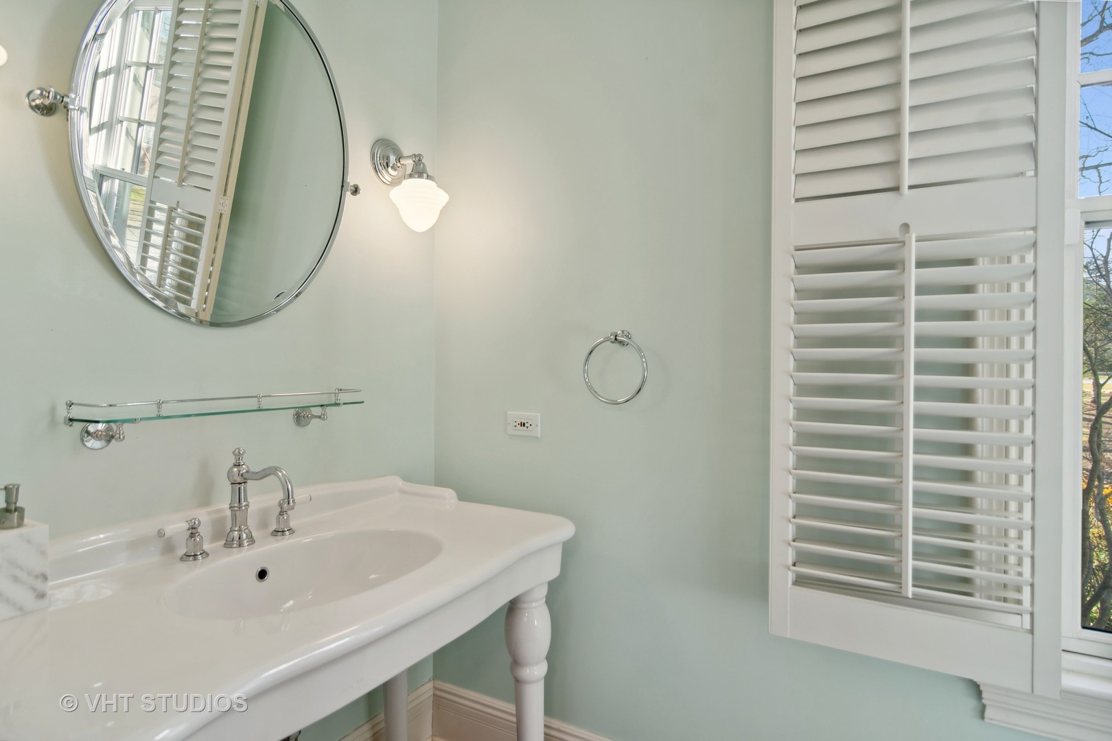 20596 W High Ridge Drive