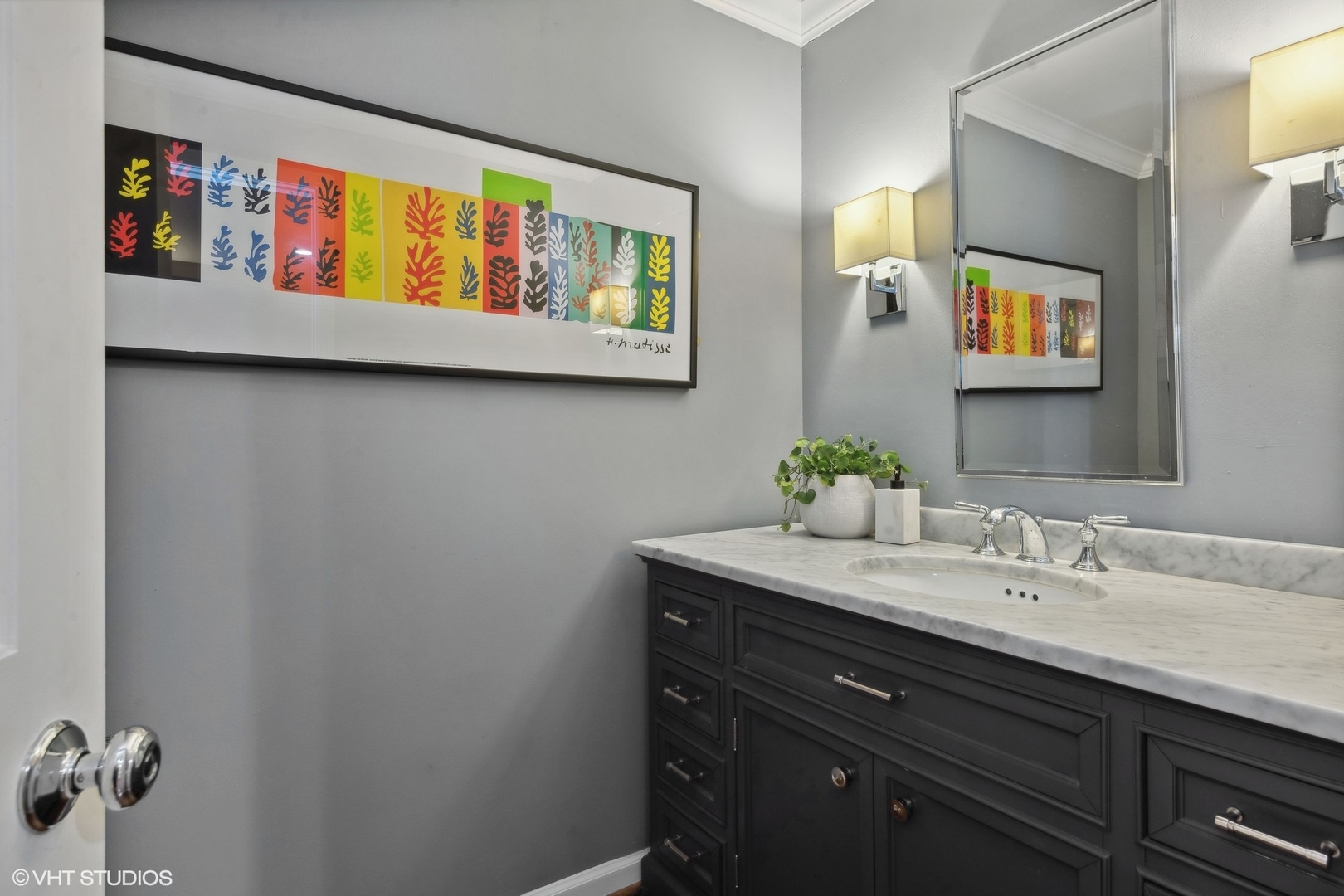 1351 N Green Bay Road