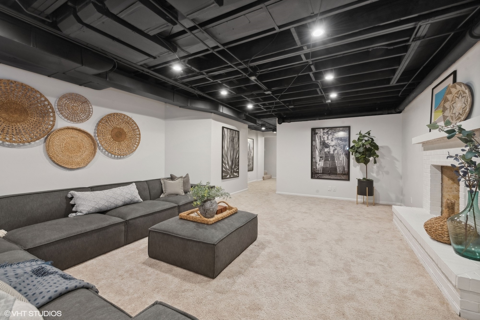 1351 N Green Bay Road