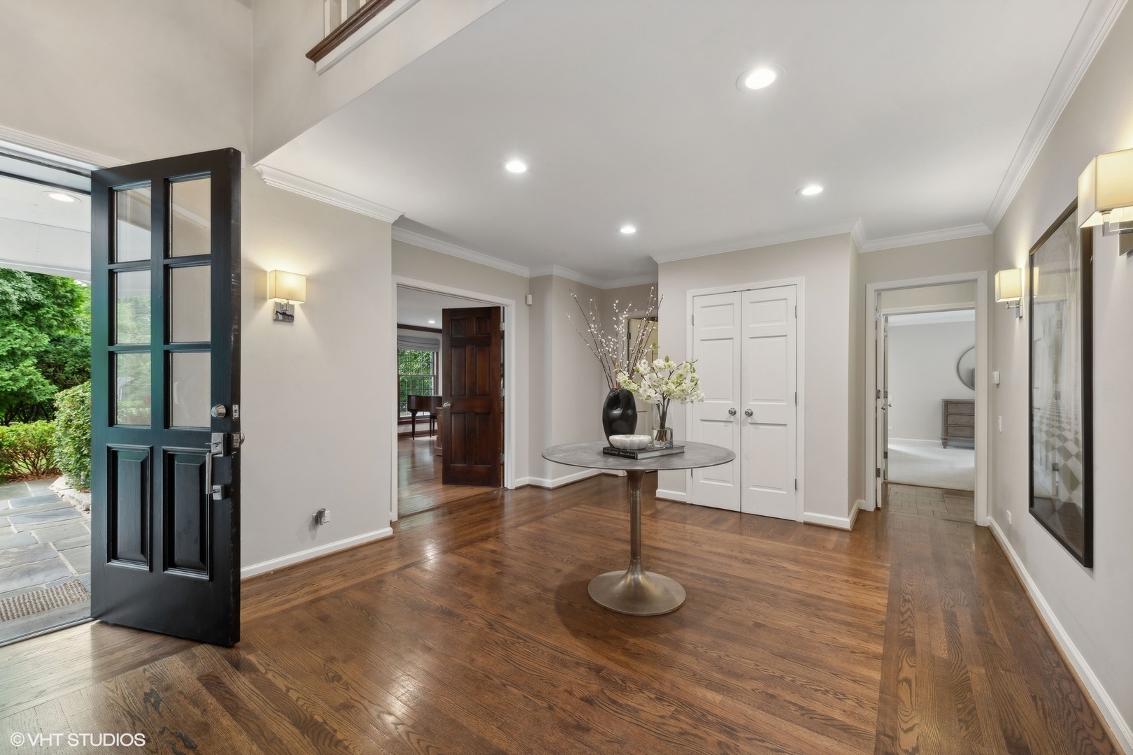 1351 N Green Bay Road