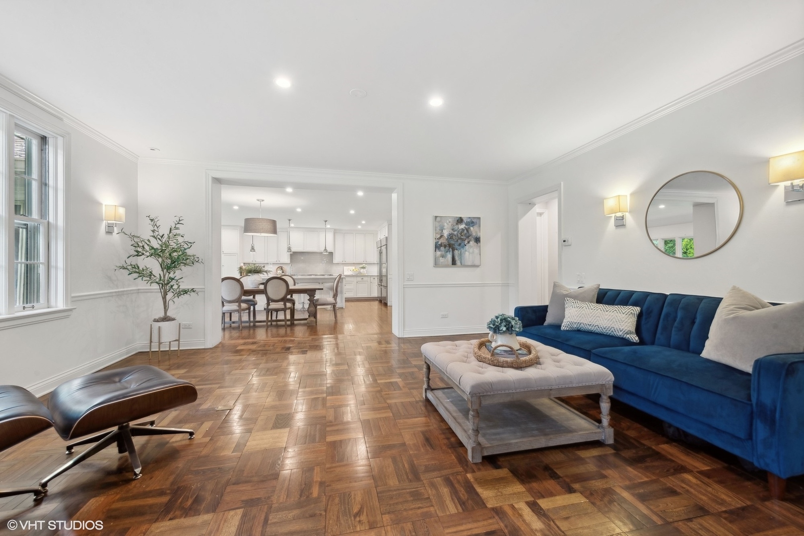 1351 N Green Bay Road