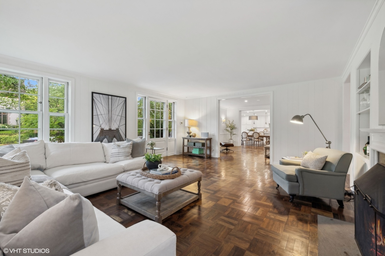 1351 N Green Bay Road