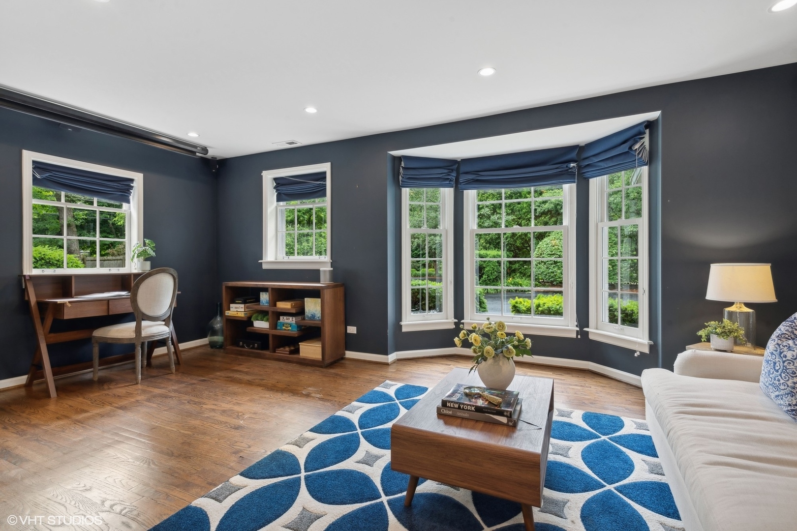 1351 N Green Bay Road