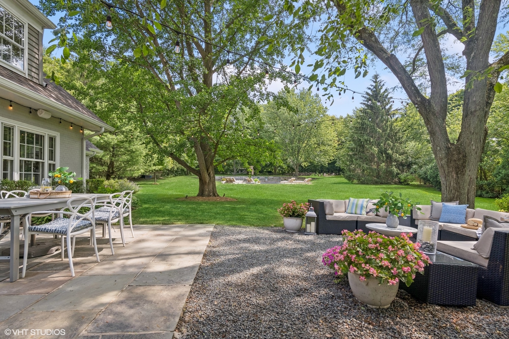 1351 N Green Bay Road