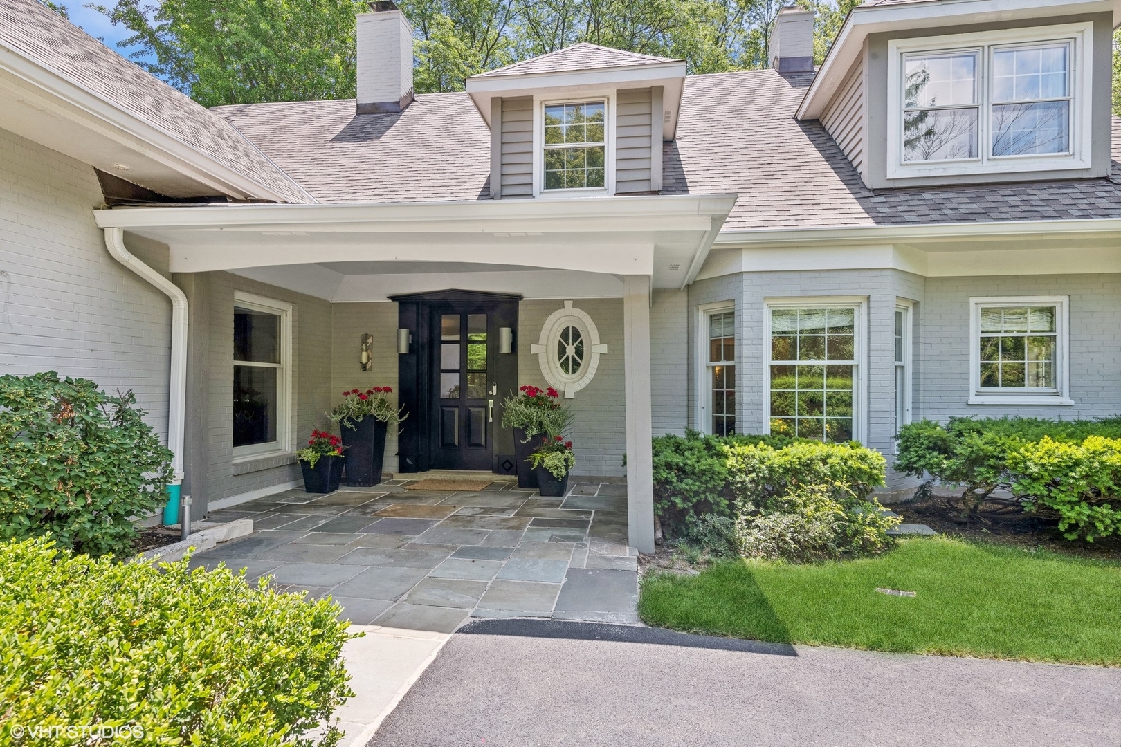 1351 N Green Bay Road