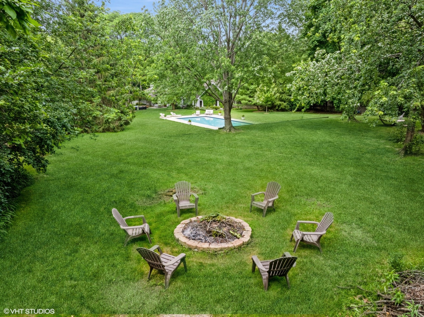 1351 N Green Bay Road