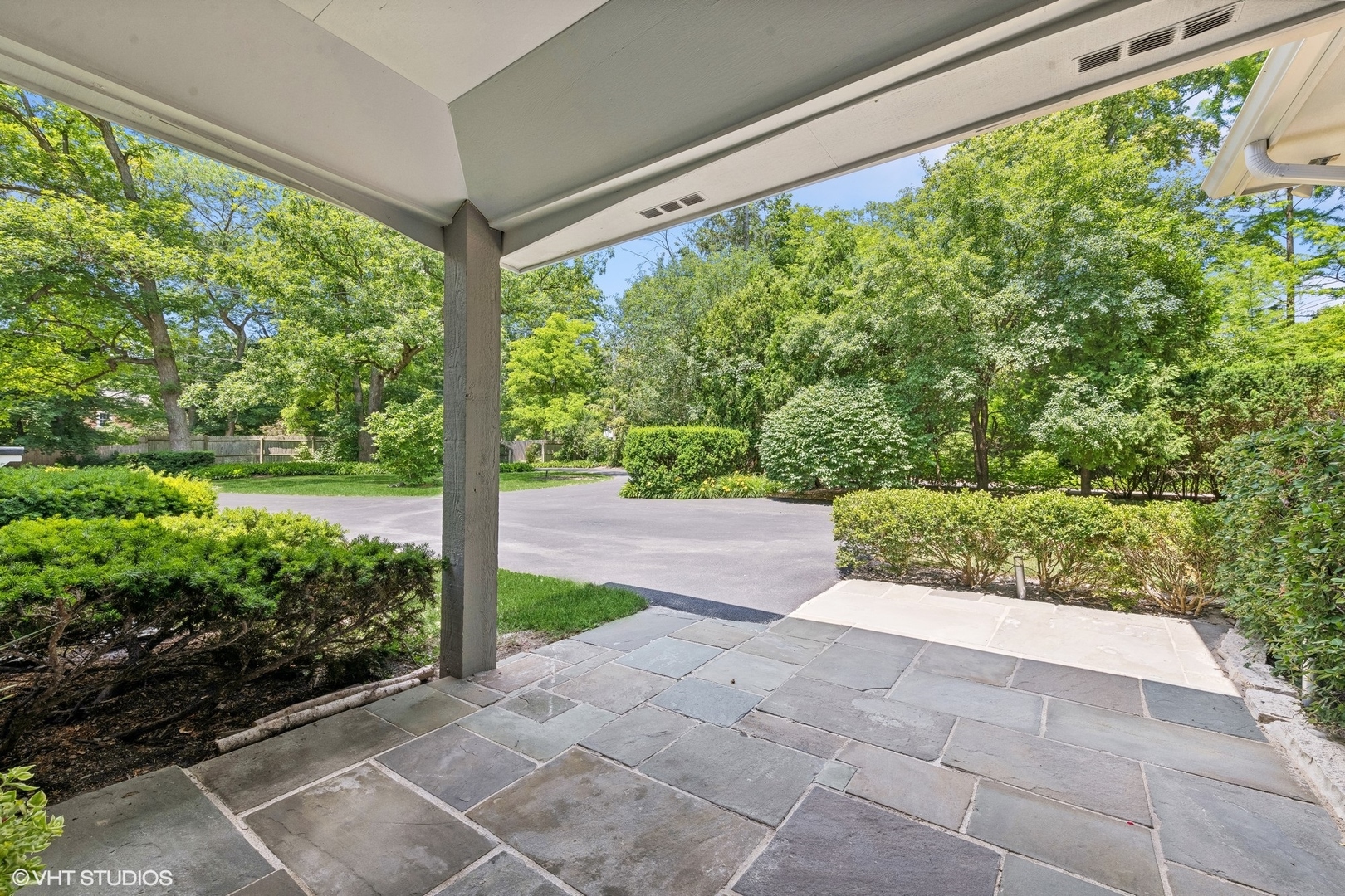 1351 N Green Bay Road