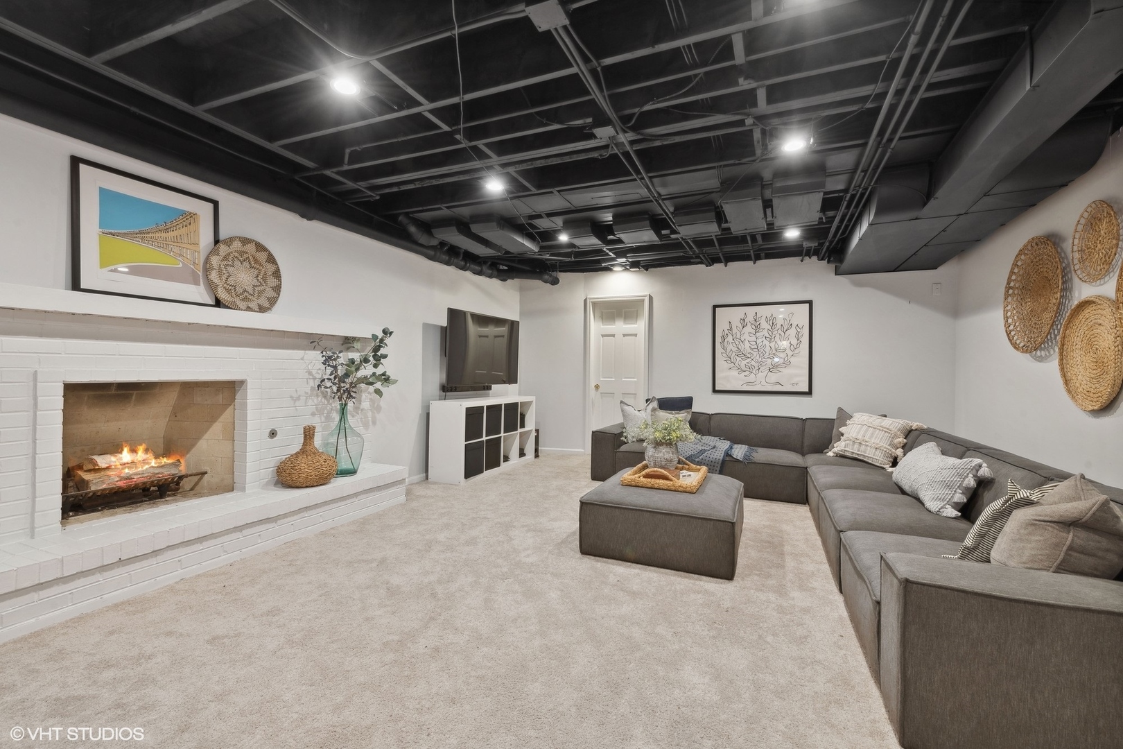 1351 N Green Bay Road