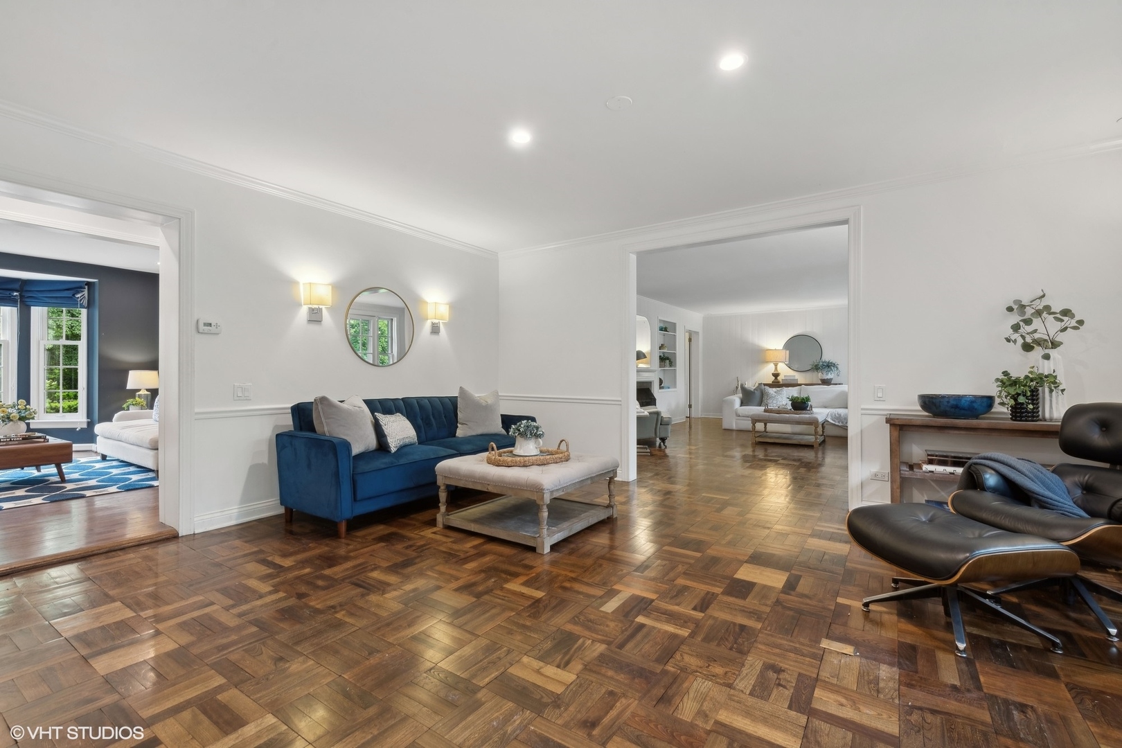 1351 N Green Bay Road