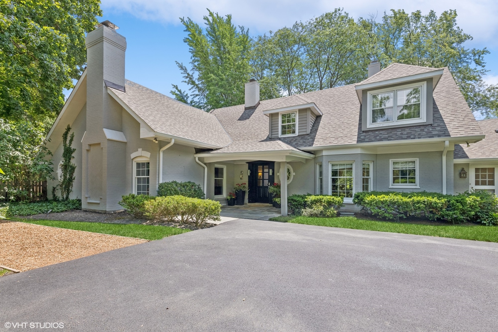 1351 N Green Bay Road