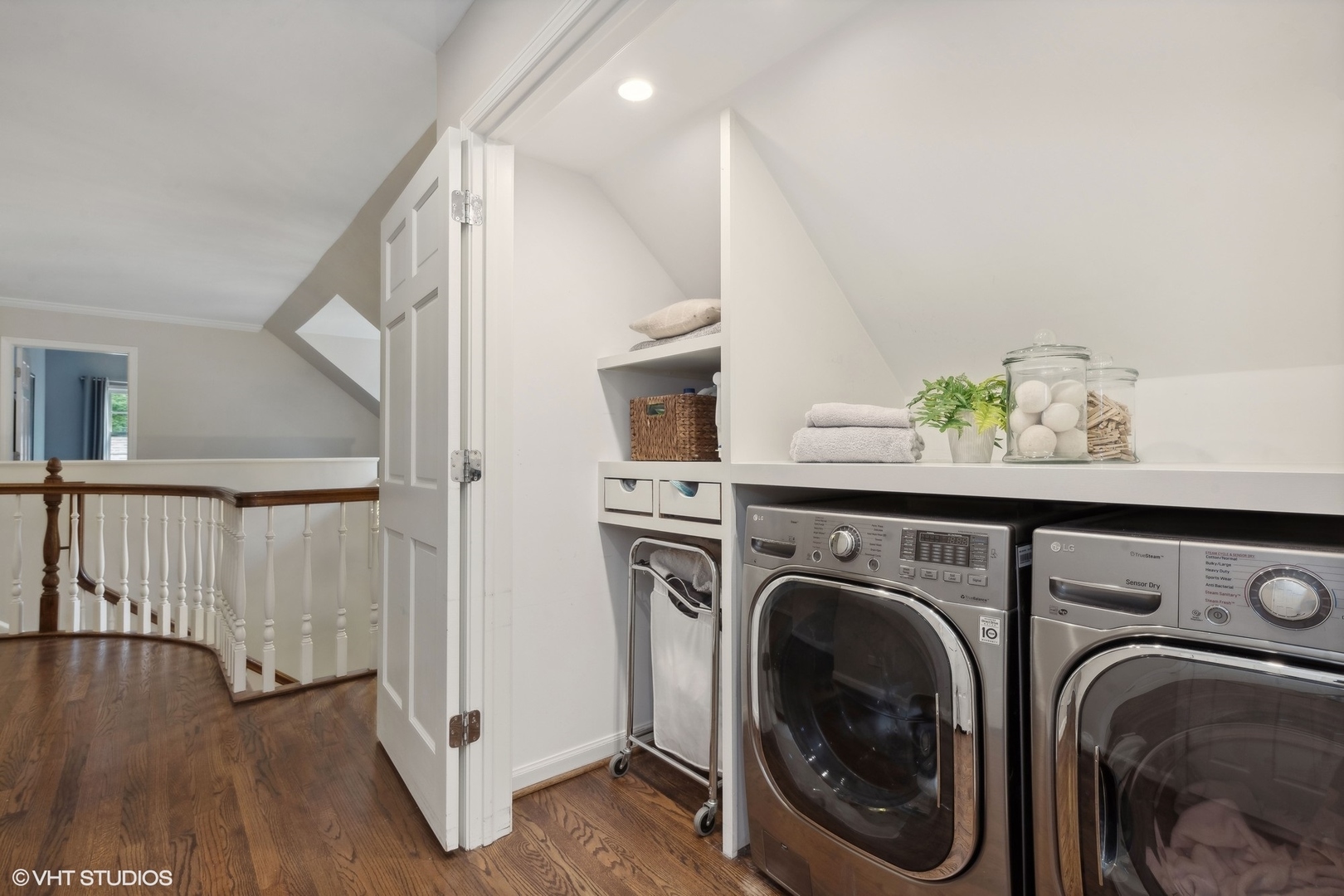 1351 N Green Bay Road