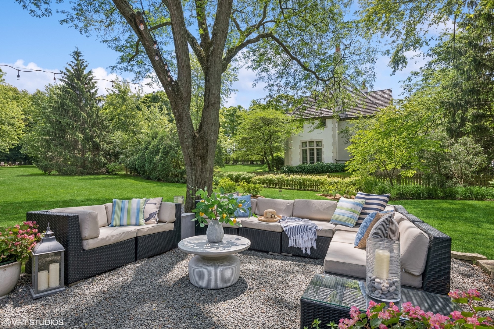 1351 N Green Bay Road